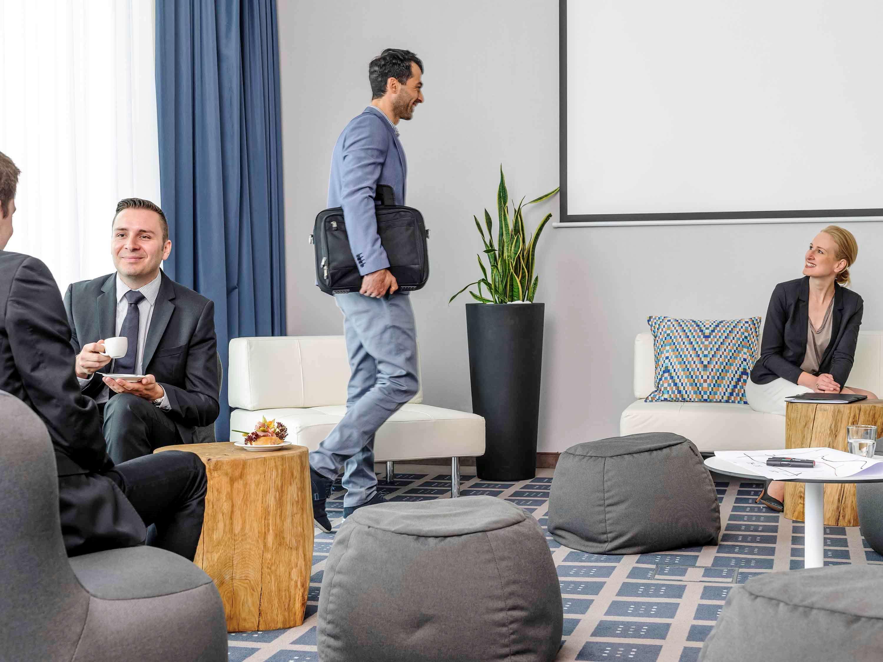 Novotel Muenchen Messe Экстерьер фото