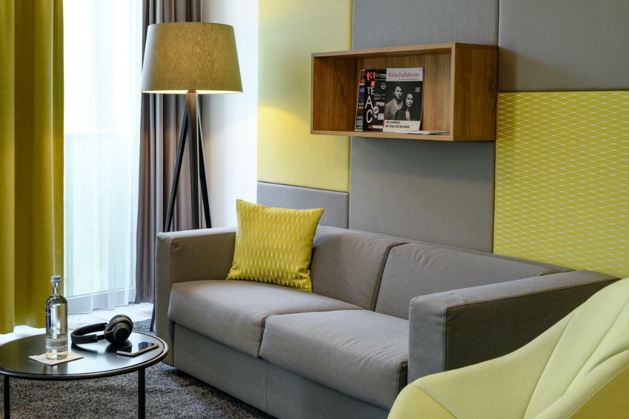 Novotel Muenchen Messe Экстерьер фото